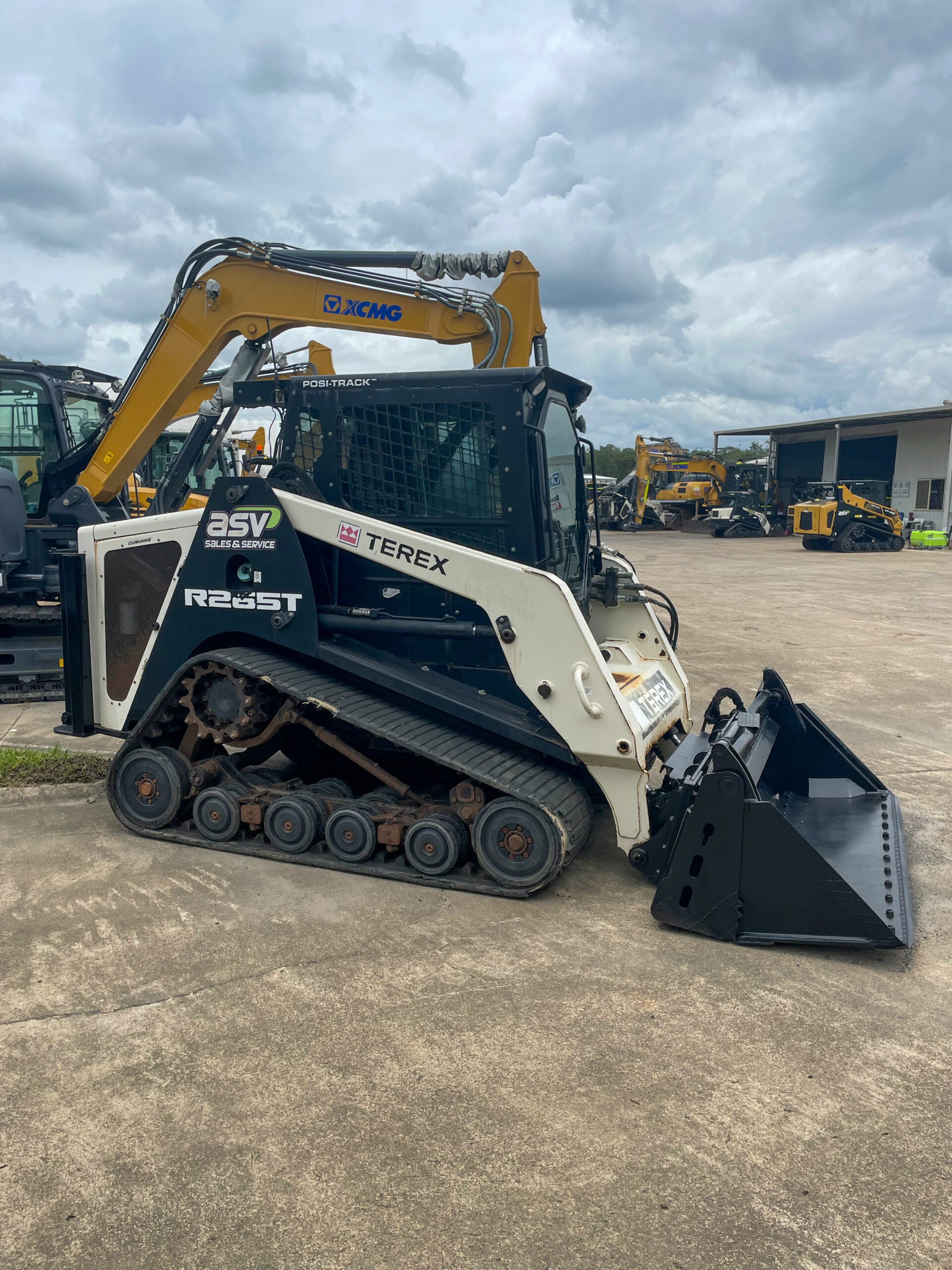 Used-Terex-R265T Track Loader