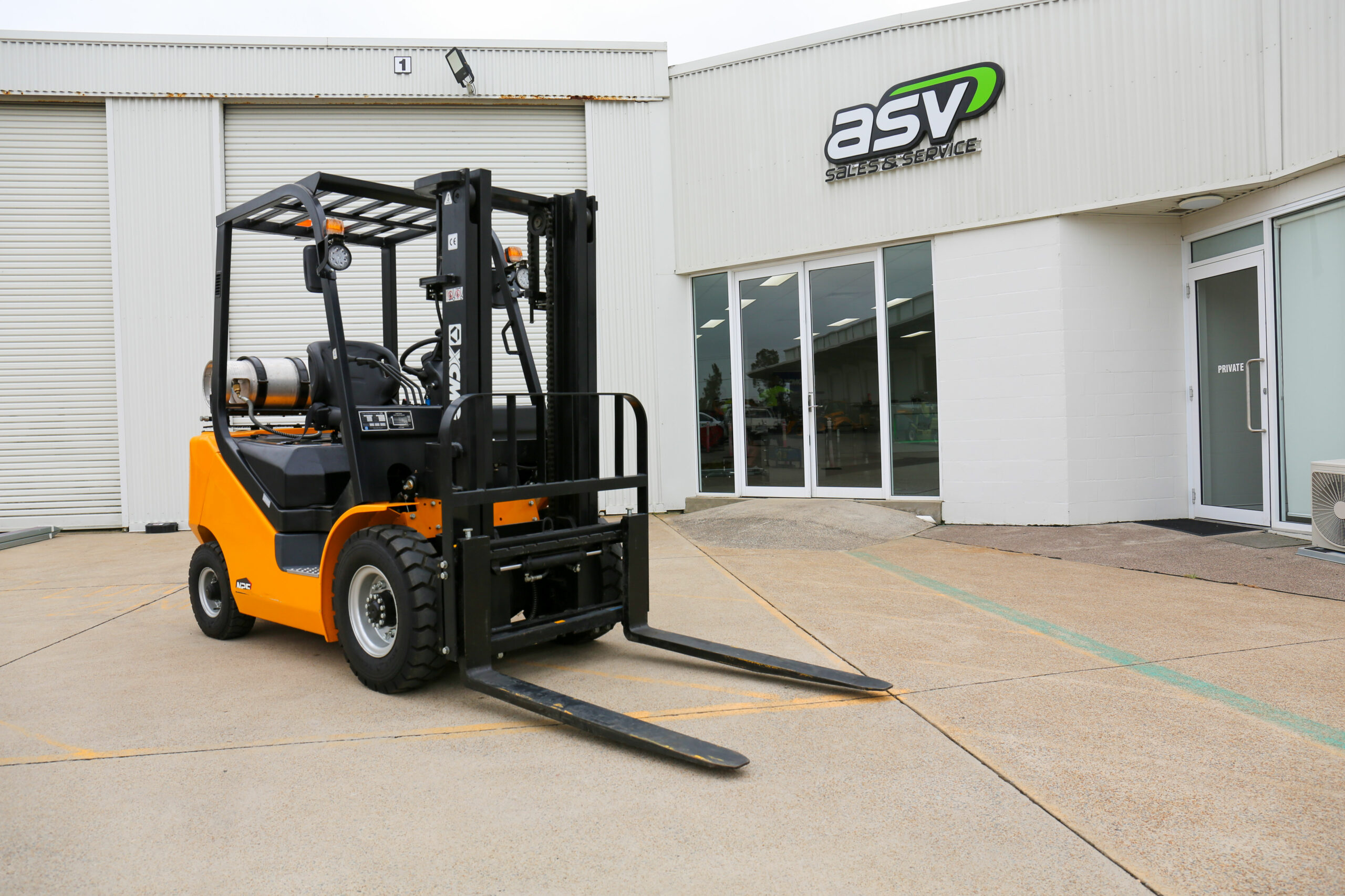 2022 Ex-Demo XCMG 2.5T Forklift image 4