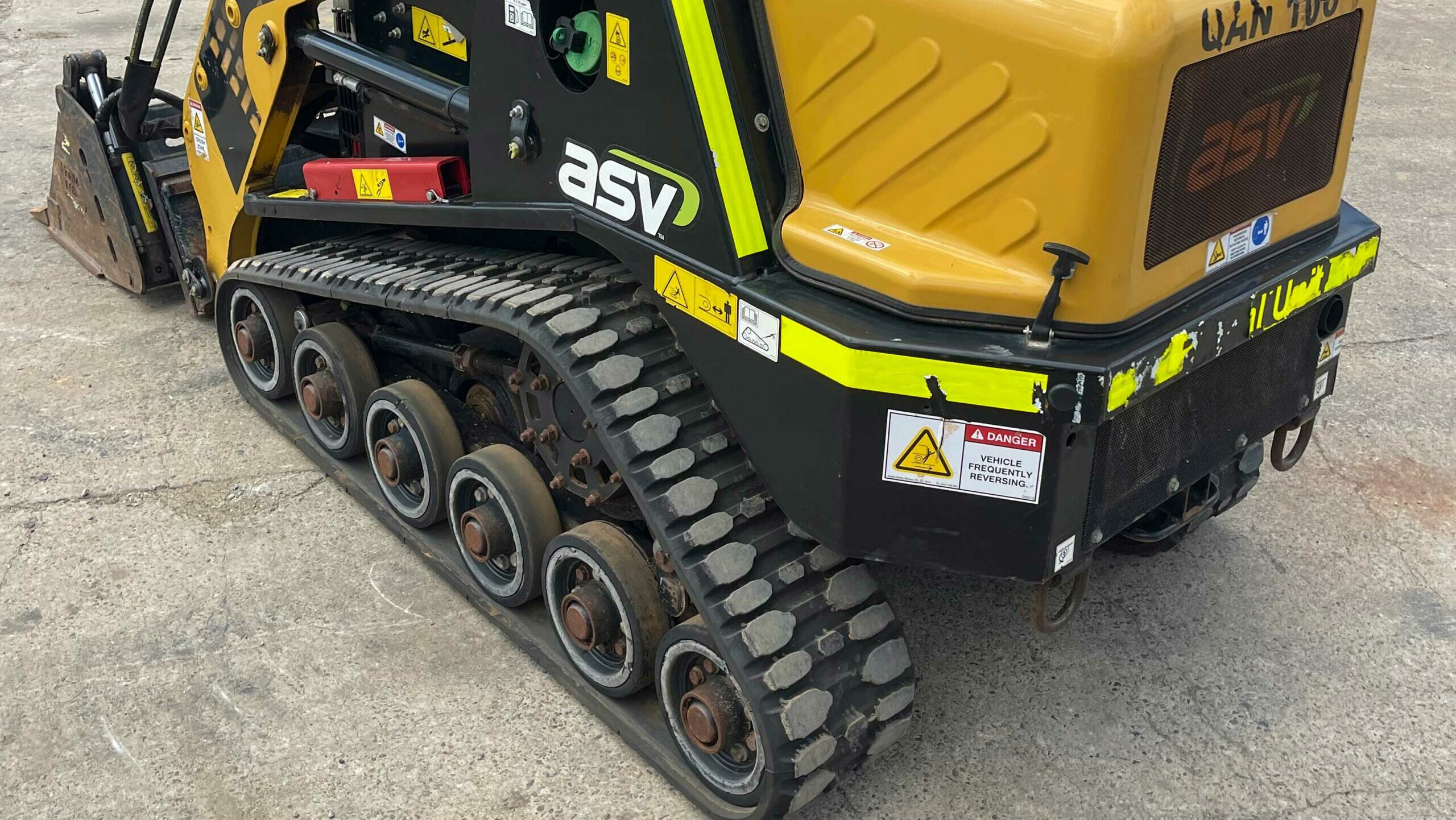 2021 ASV RT-25 Posi-Track Loader image 3