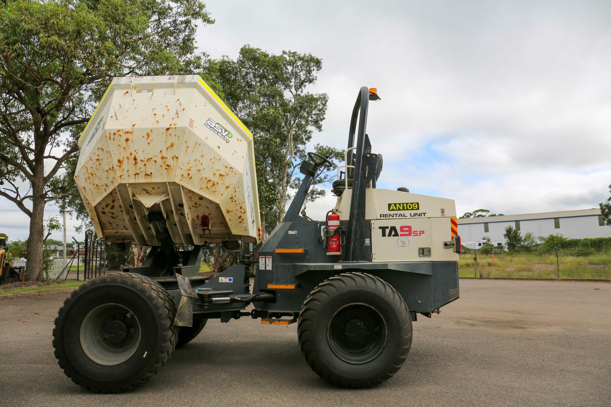 2017 Terex TA9S Site Dumper image 2