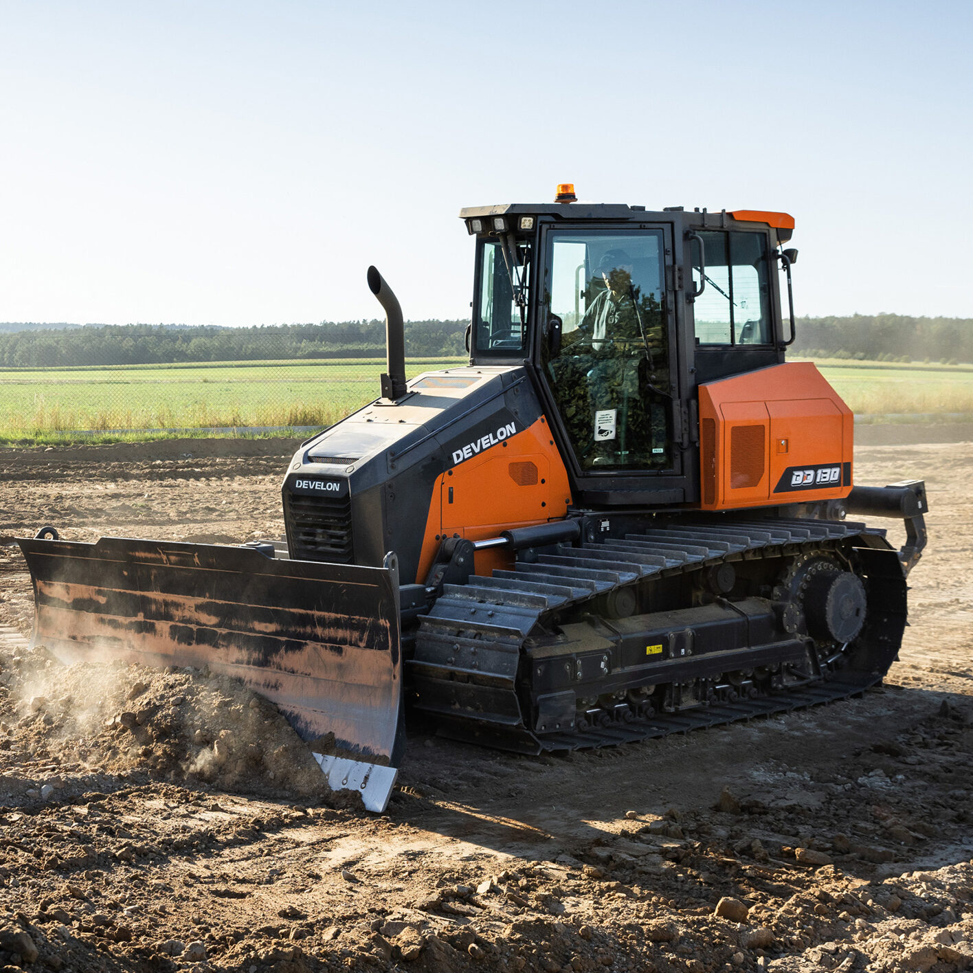 Develon-DD130-NSW-Perth-QLD (7)