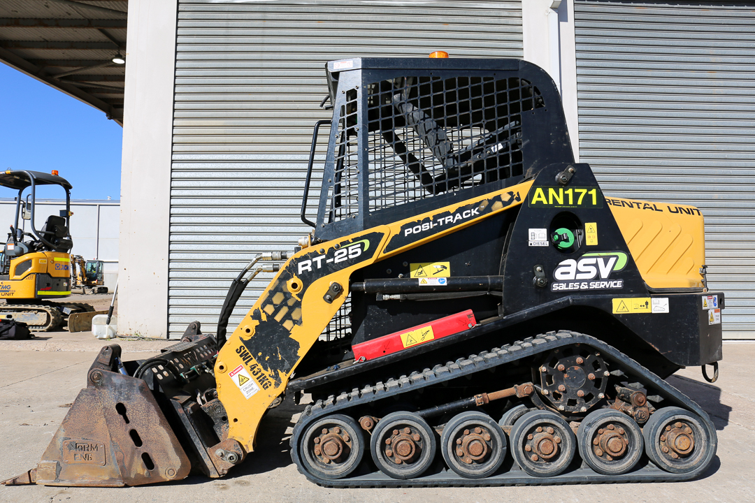 2021 ASV RT-25 Posi-Track Loader image 2