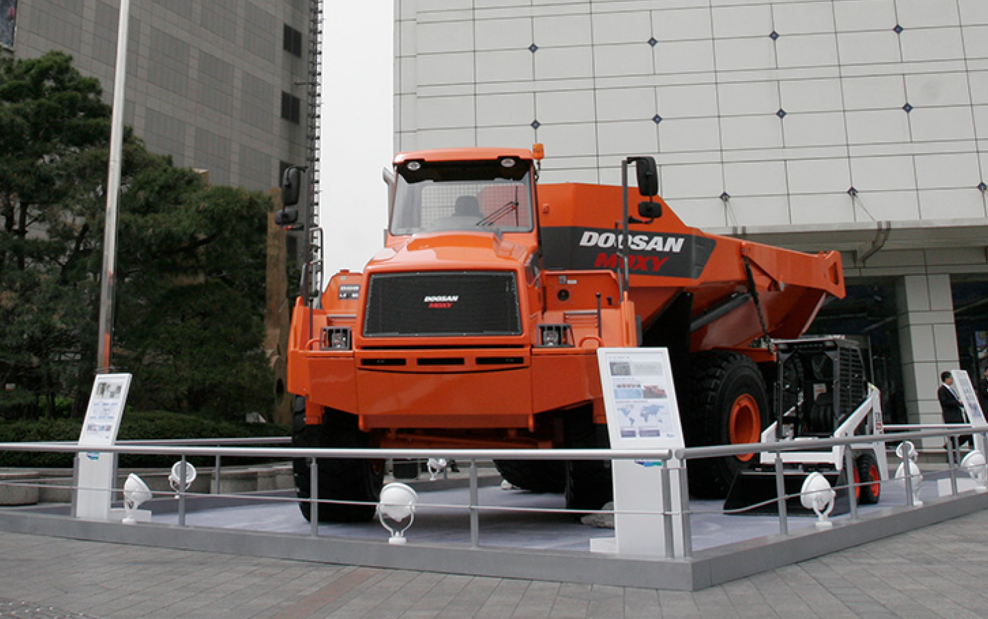 Doosan articulated dump truck