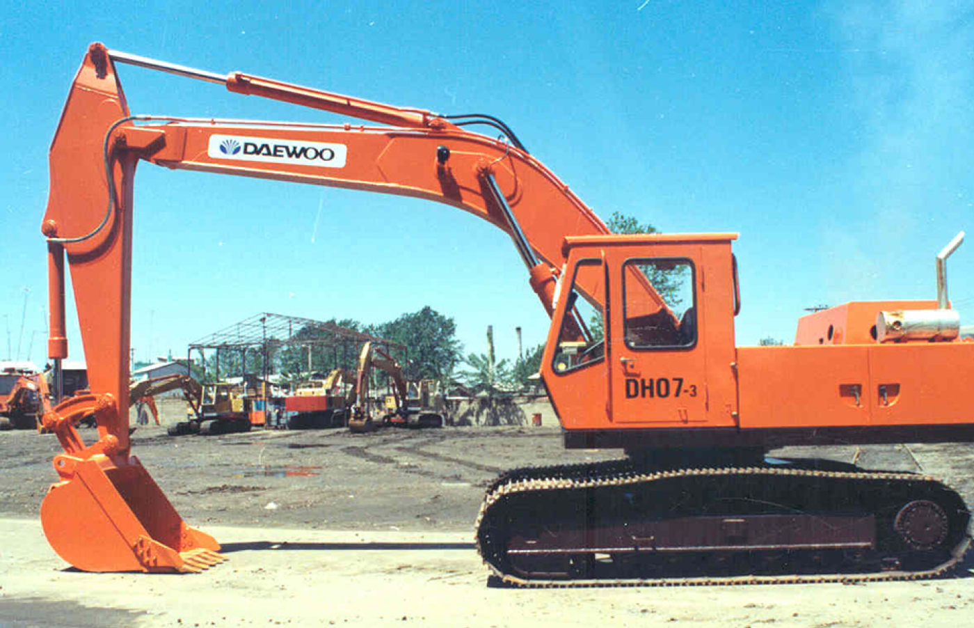 Historical photo of Daewoo crawler excavator