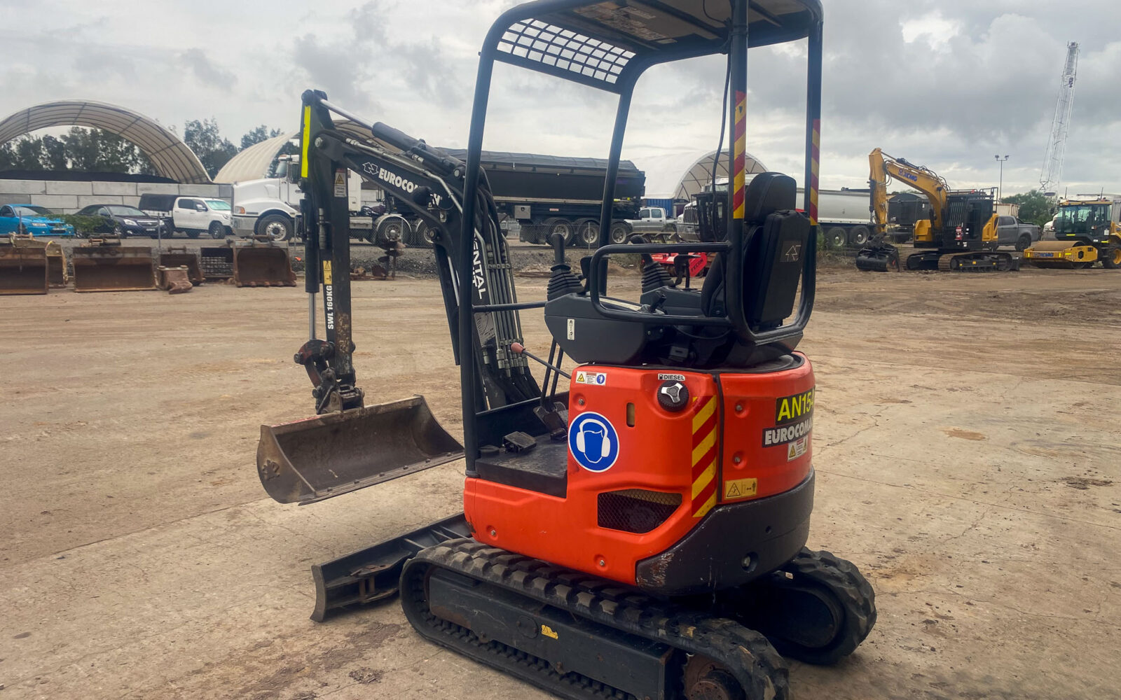 2019 Euocomach ES18ZT mini excavator (4)