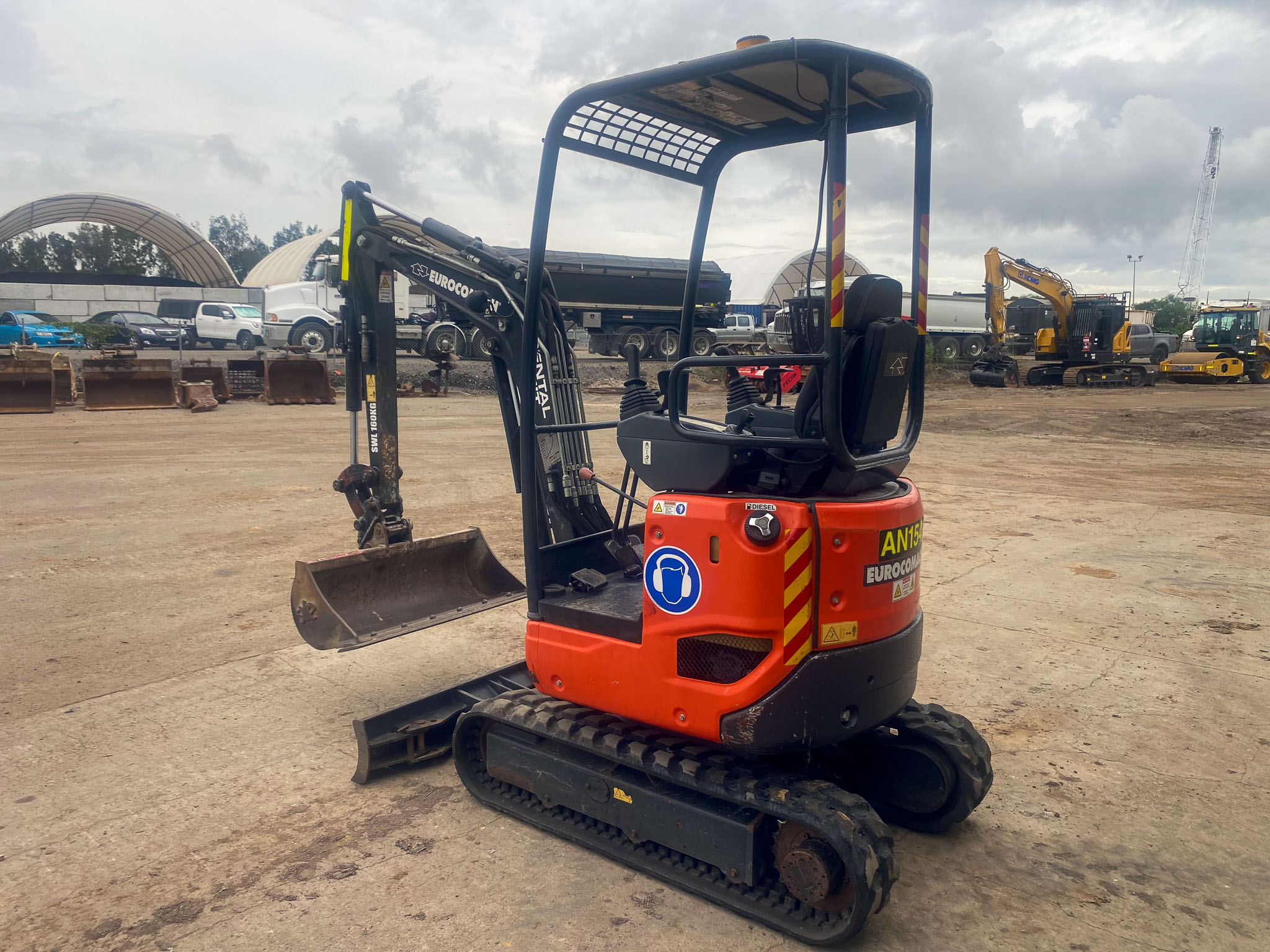 2019 Eurocomach ES18ZT Mini Excavator image 3
