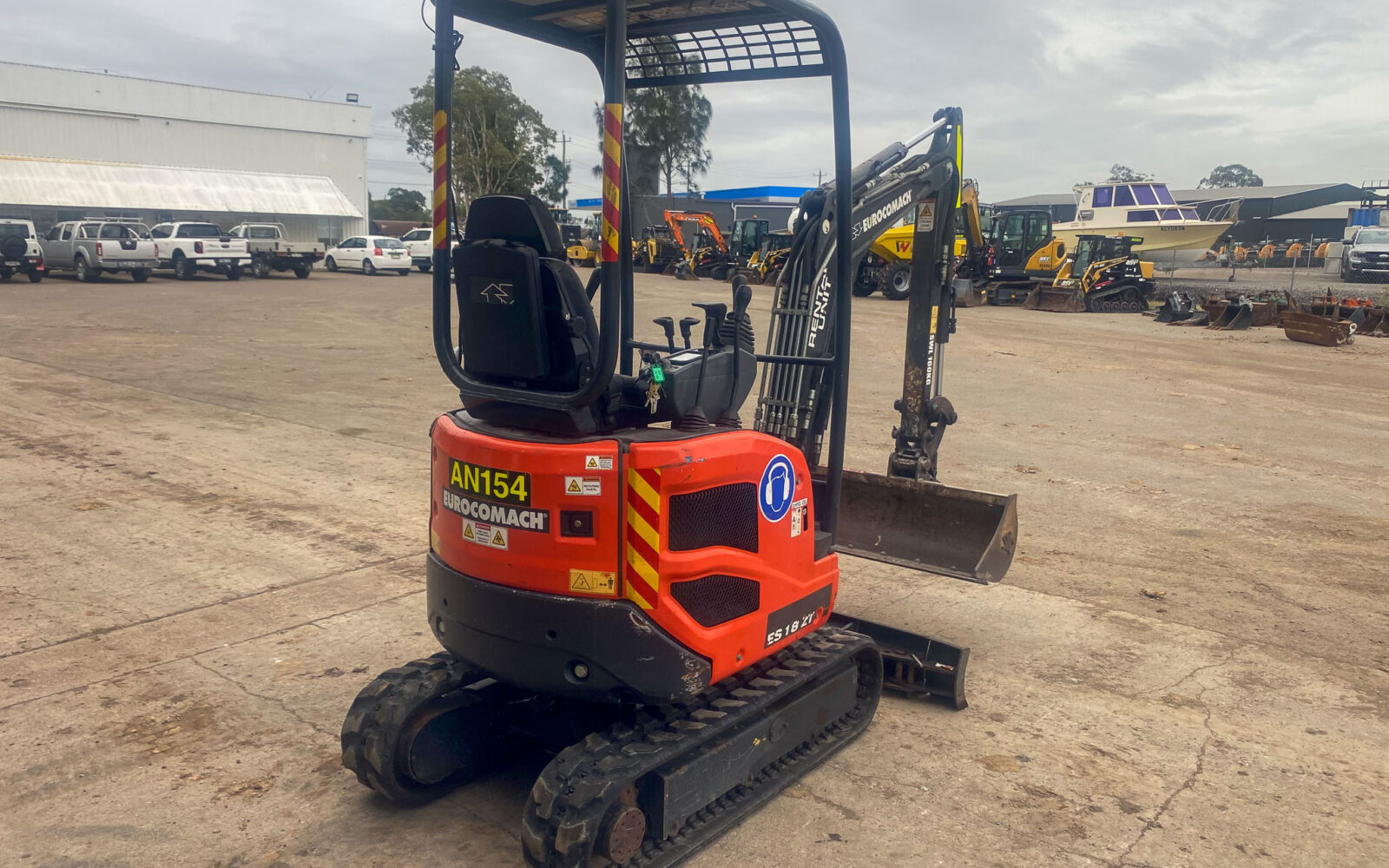 2019 Euocomach ES18ZT mini excavator (5)