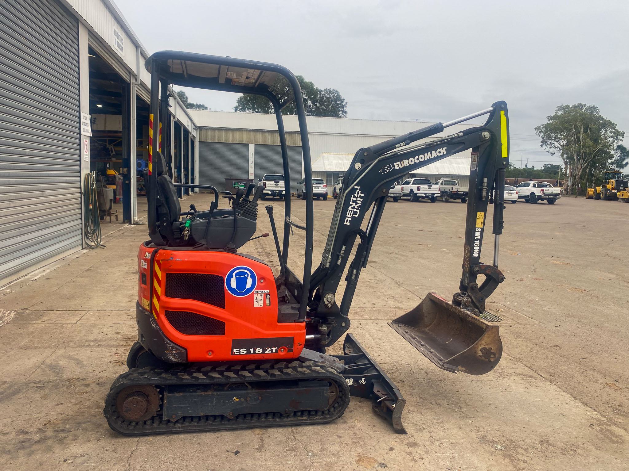 2019 Euocomach ES18ZT mini excavator (6)