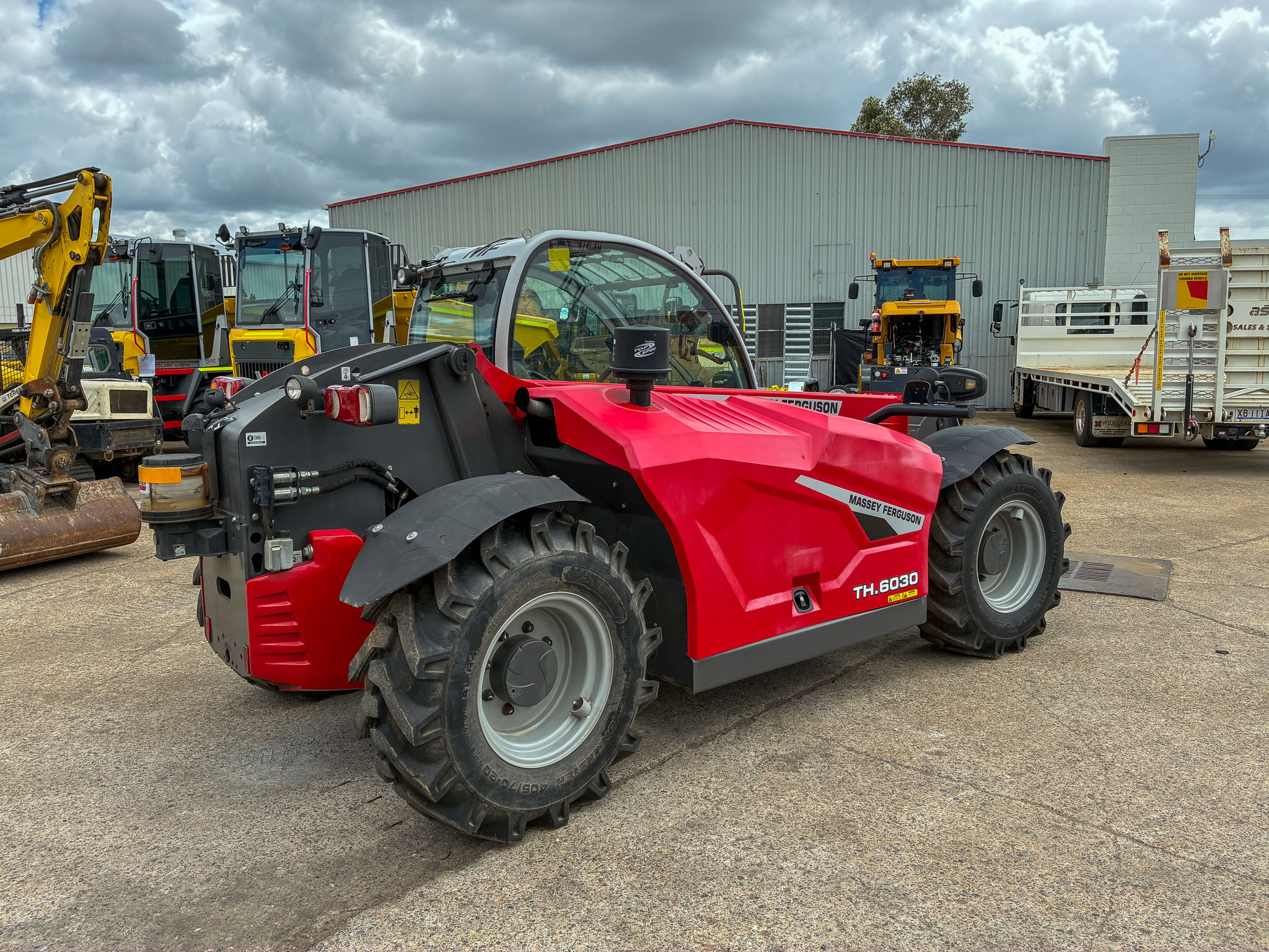 2022 Massey Ferguson Telehandler image 6