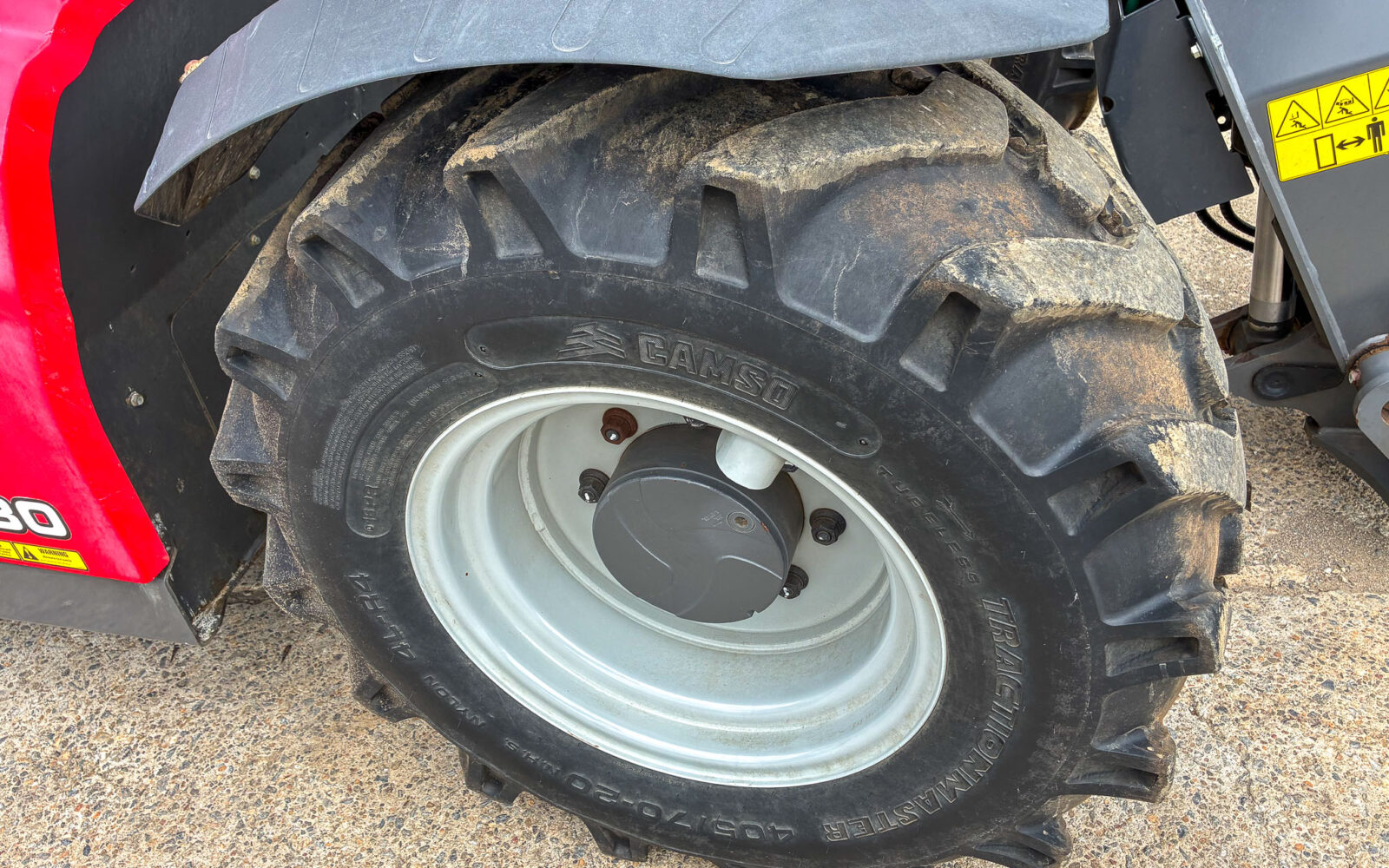 Used Massey Ferguson Telehandler (9)