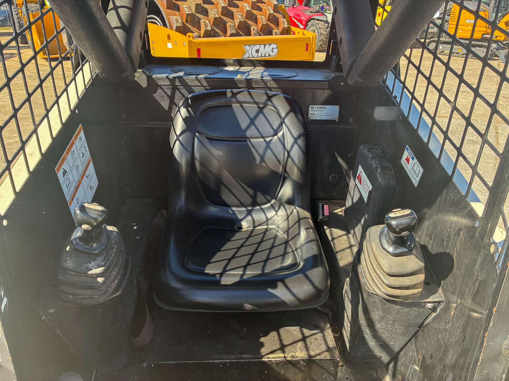 2013 Terex PT30 Track Loader image 7