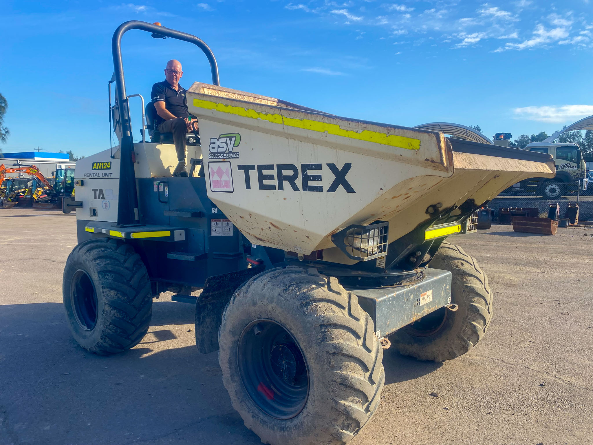 2017 Terex TA9S Site Dumper image 9