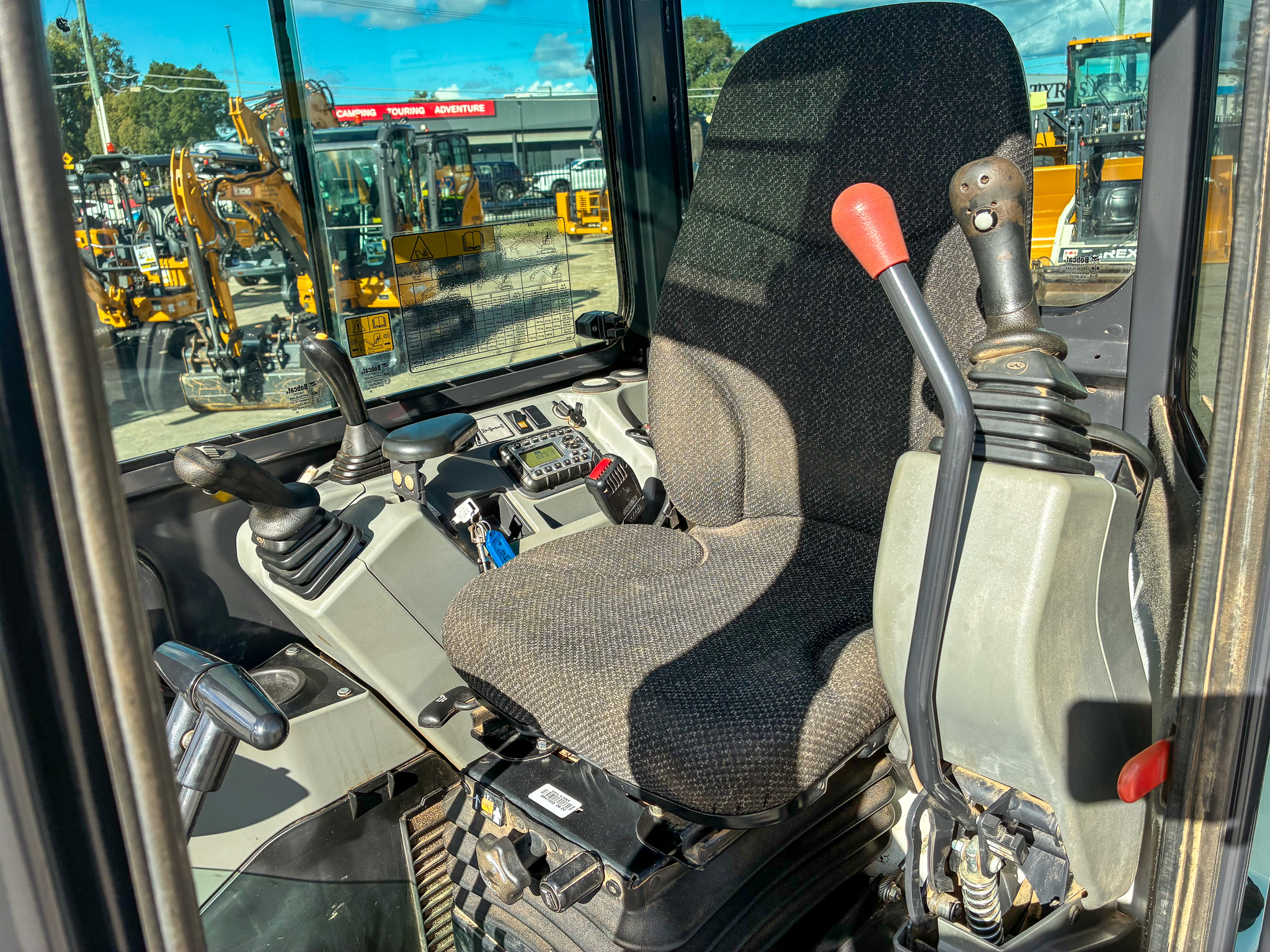 2020 Bobcat Mini Excavator image 4