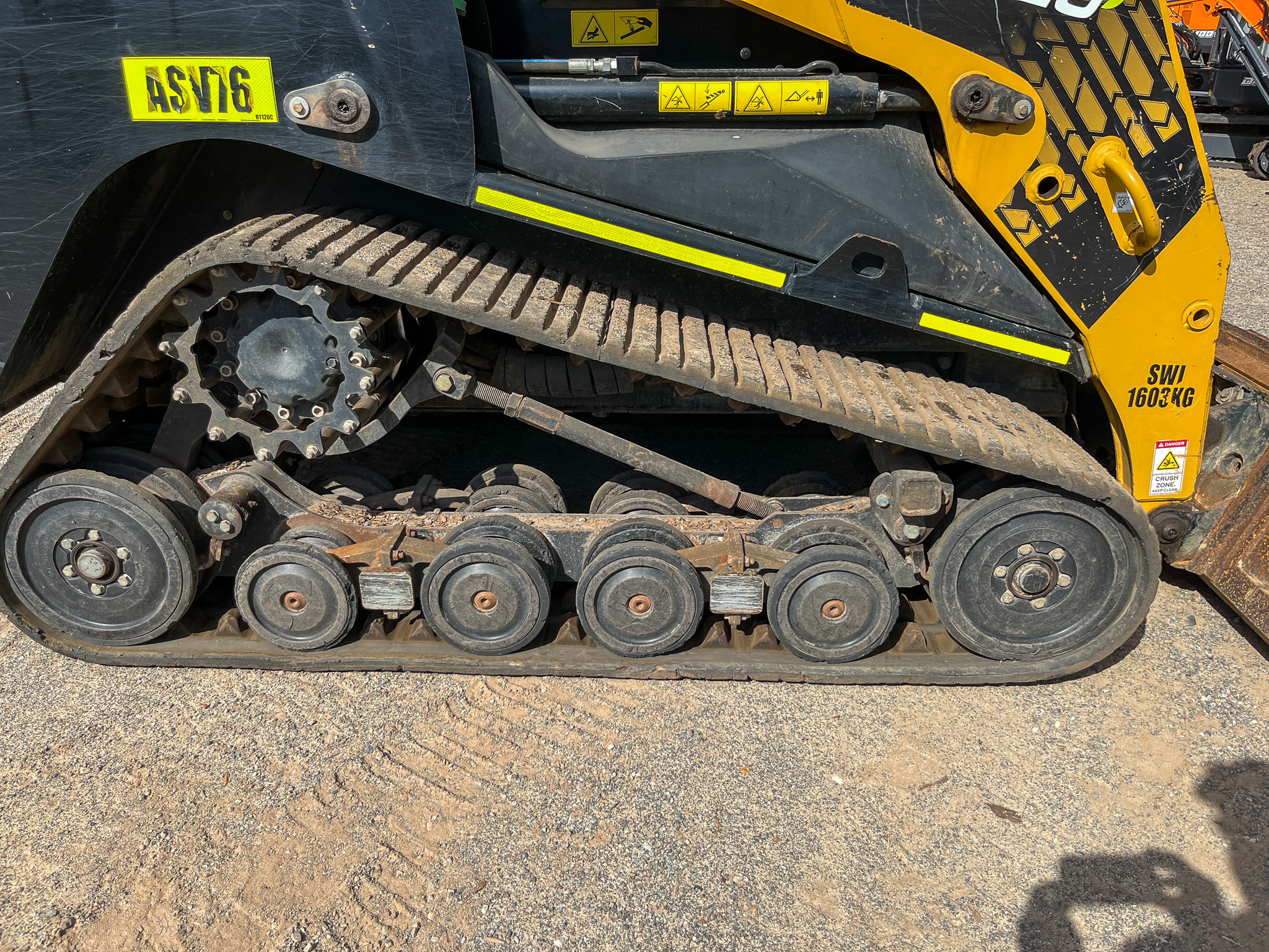 2021 ASV RT-120 Posi-Track Loader image 7