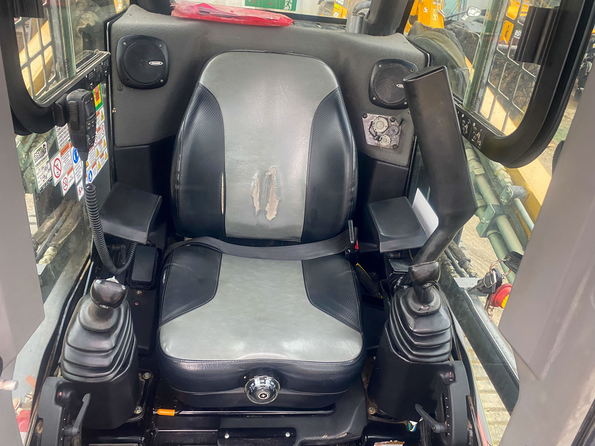 2022 ASV VT-70 Posi-Track Loader image 9