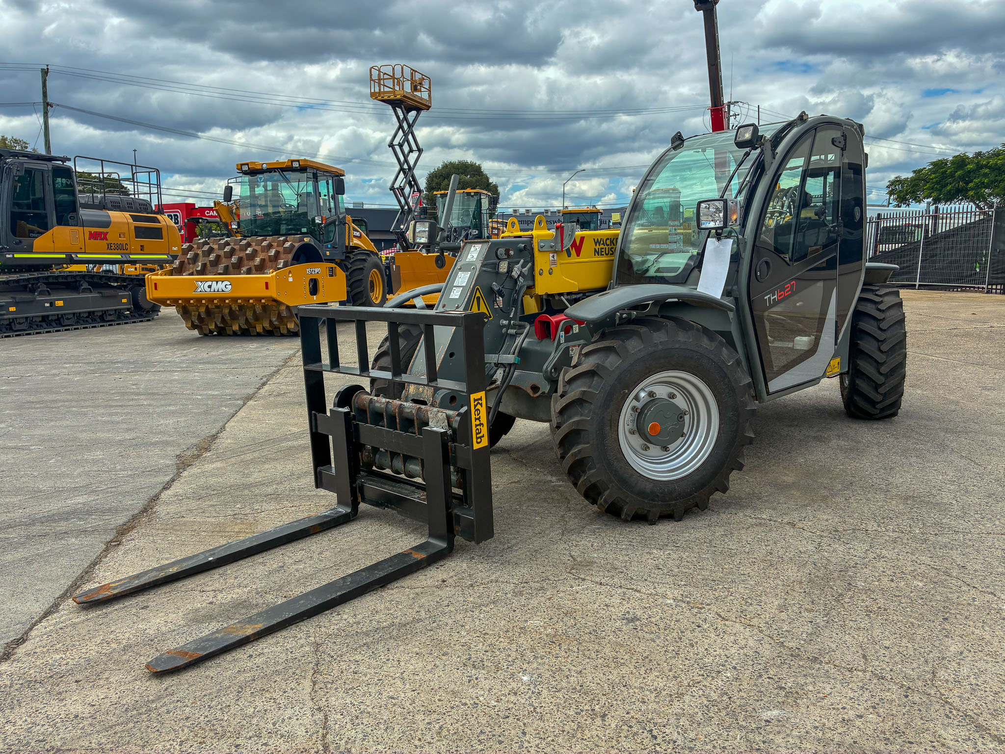 2019 Wacker Neuson TH627 Telehandler image 2