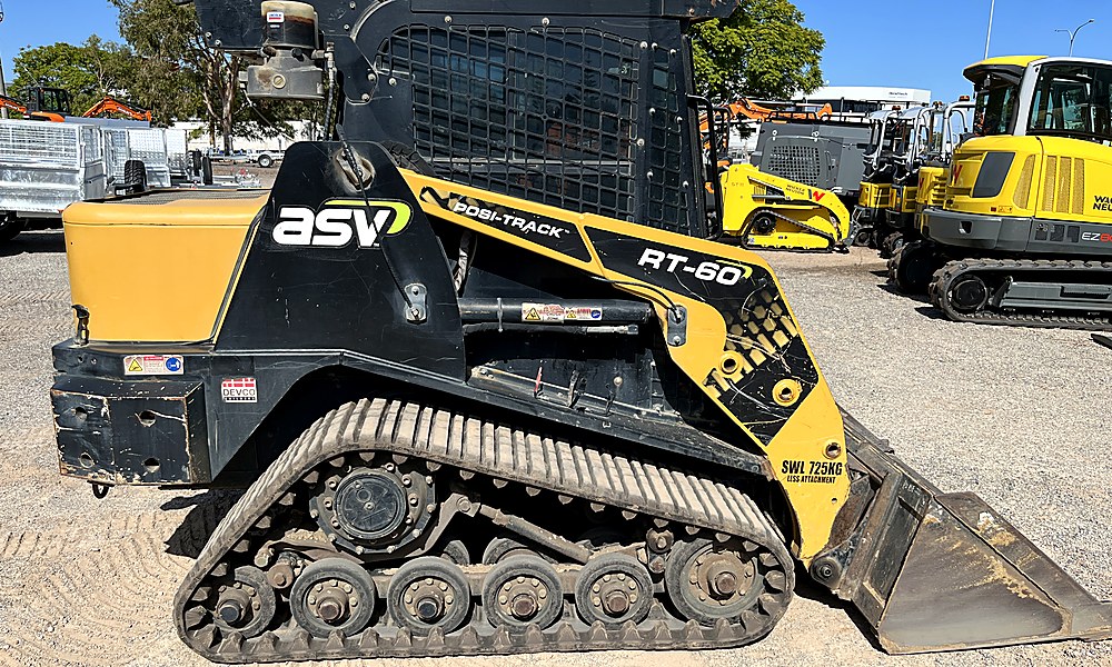 2018 ASV RT-60 Posi-Track Loader image 2