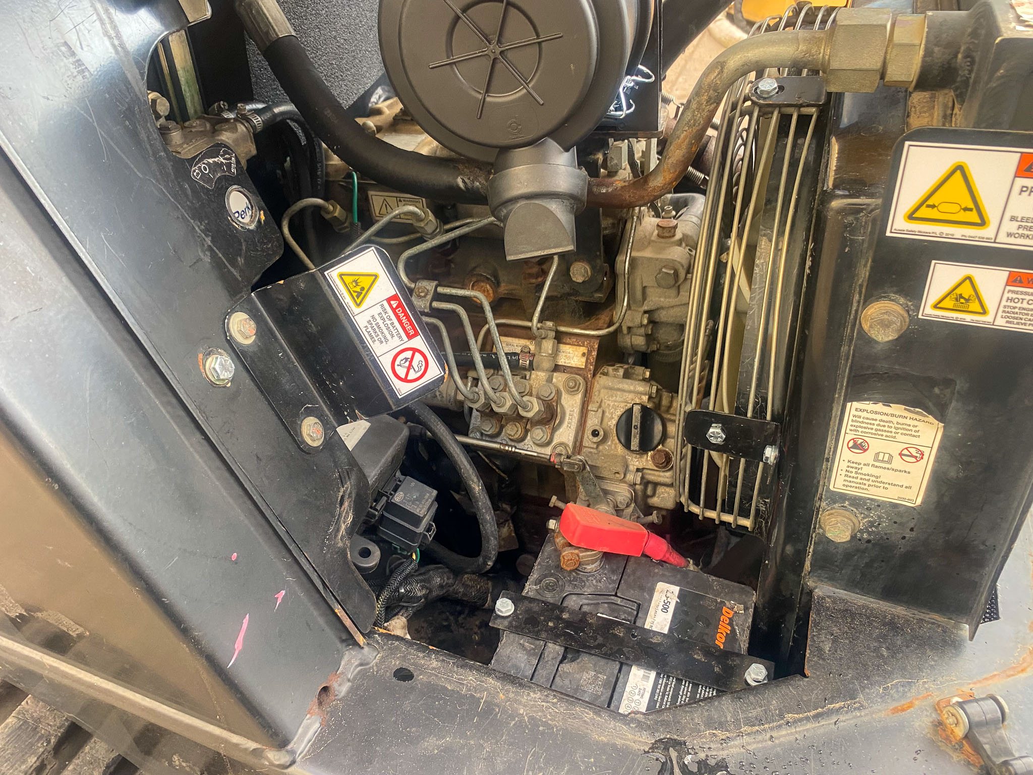 2017 RT-30 Posi-Track Loader image 7