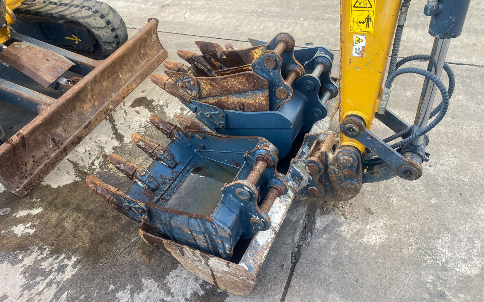 U3054 XCMG XE27U (10) XCMG XE27U