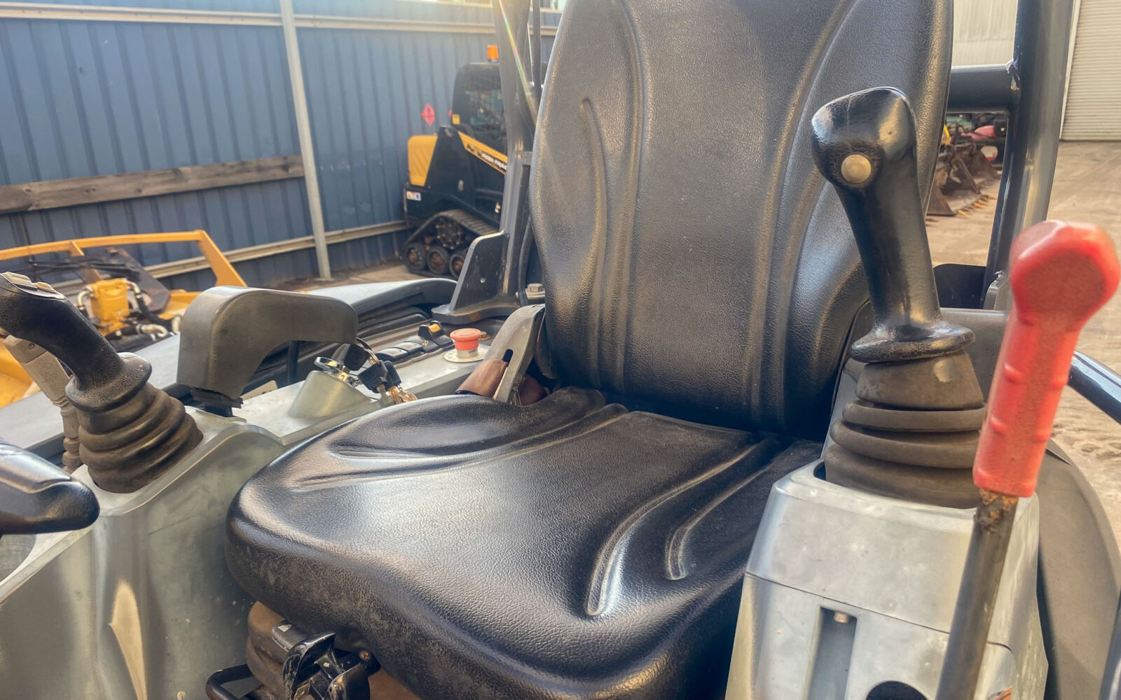 U3054 XCMG XE27U (12) XCMG XE27U