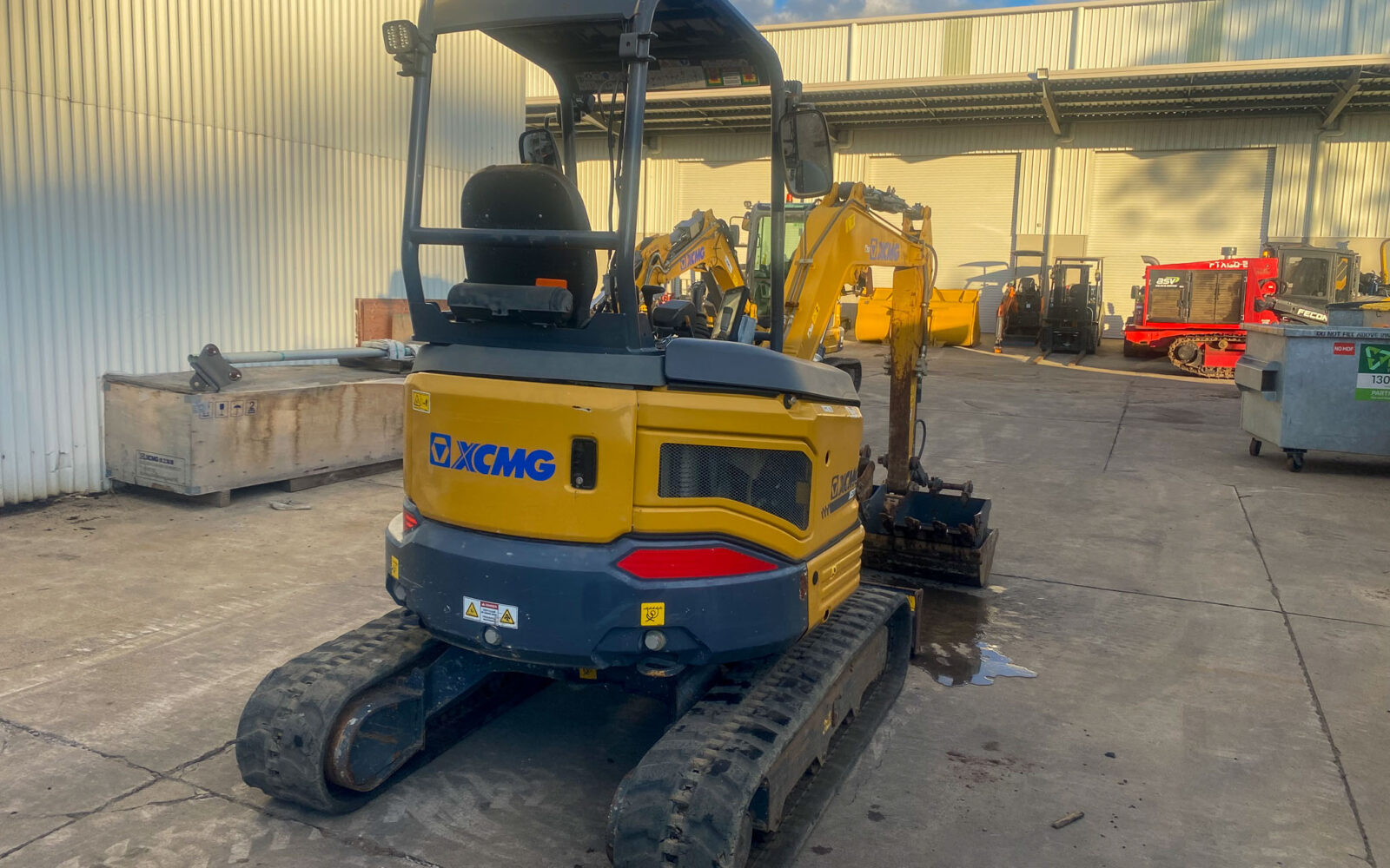 U3054 XCMG XE27U (7) XCMG XE27U