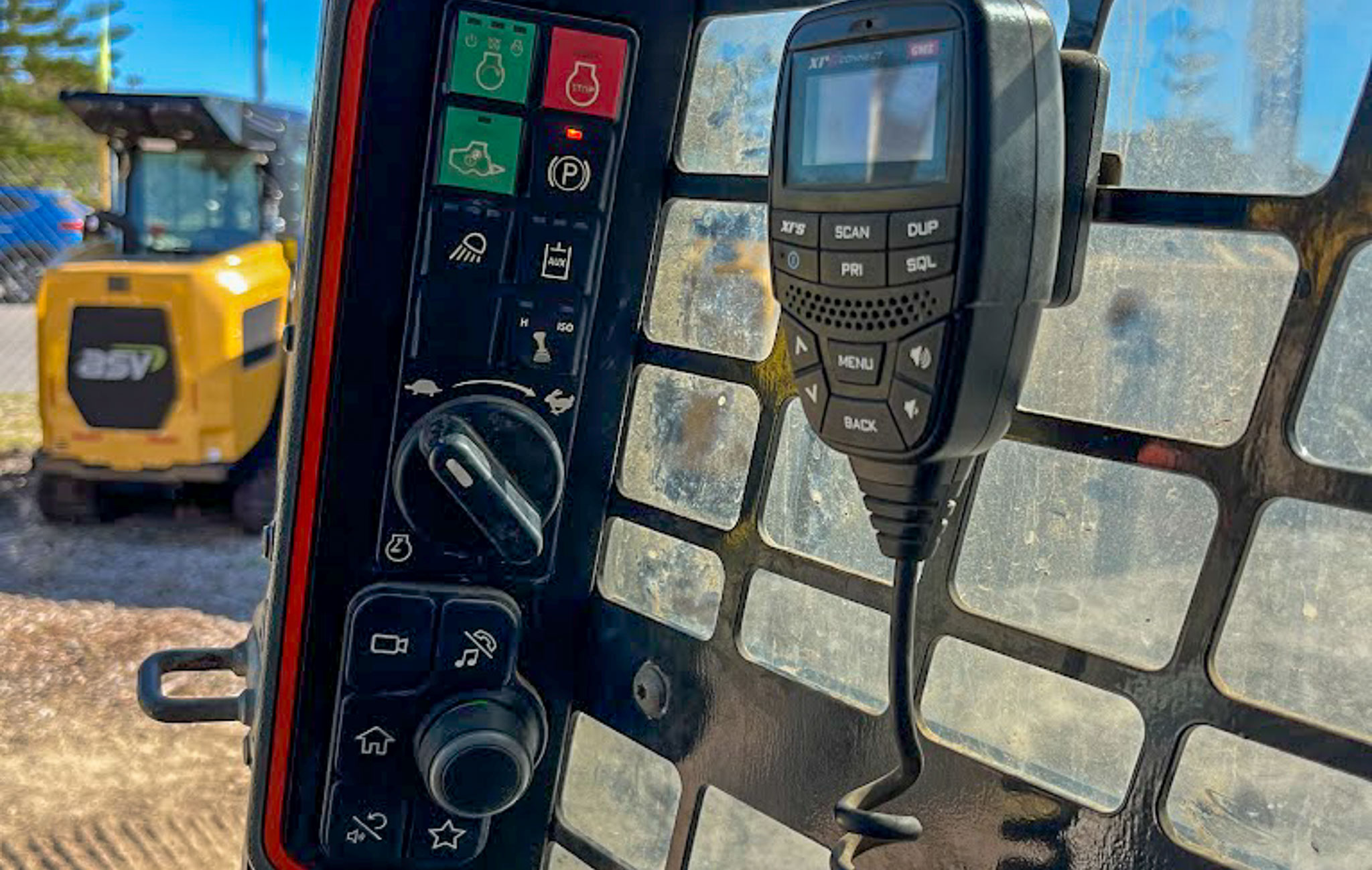 2021 Bobcat T66 Compact Track Loader image 7