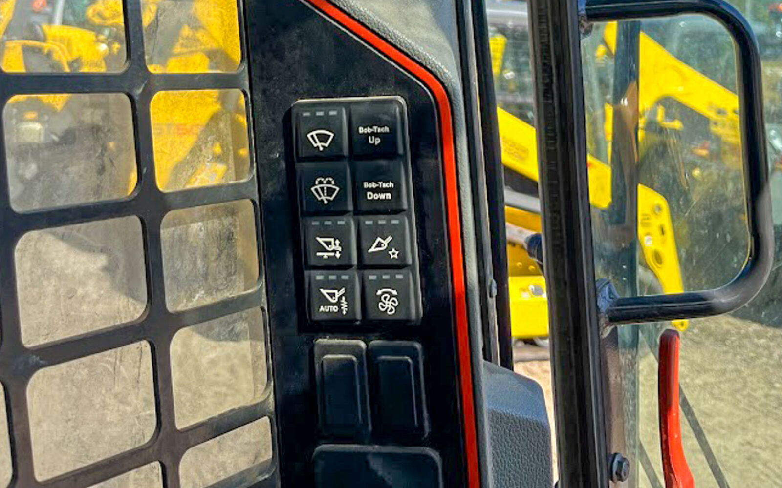 U3058 Bobcat T66 WA(14)