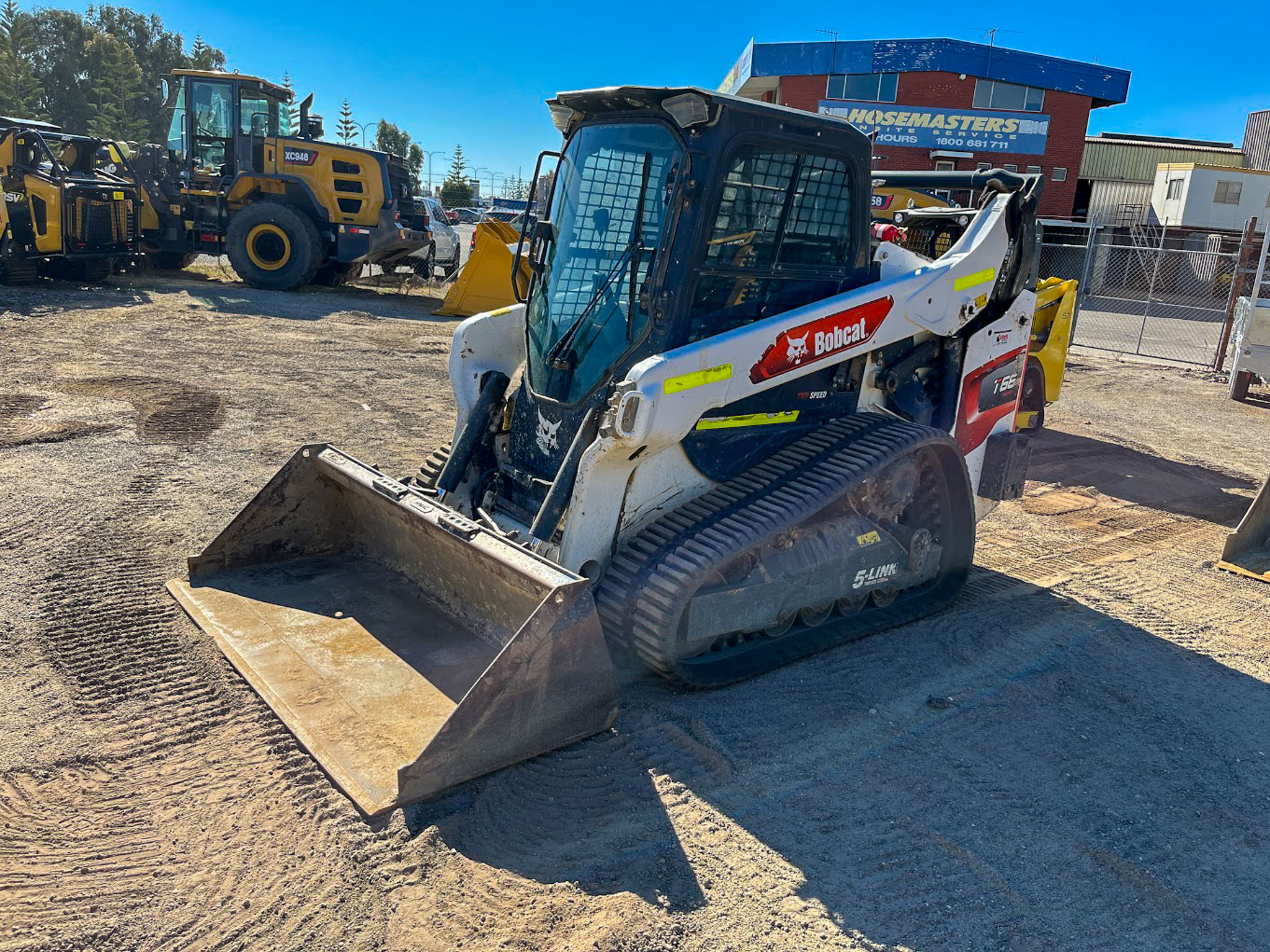 2021 Bobcat T66 Compact Track Loader image 4