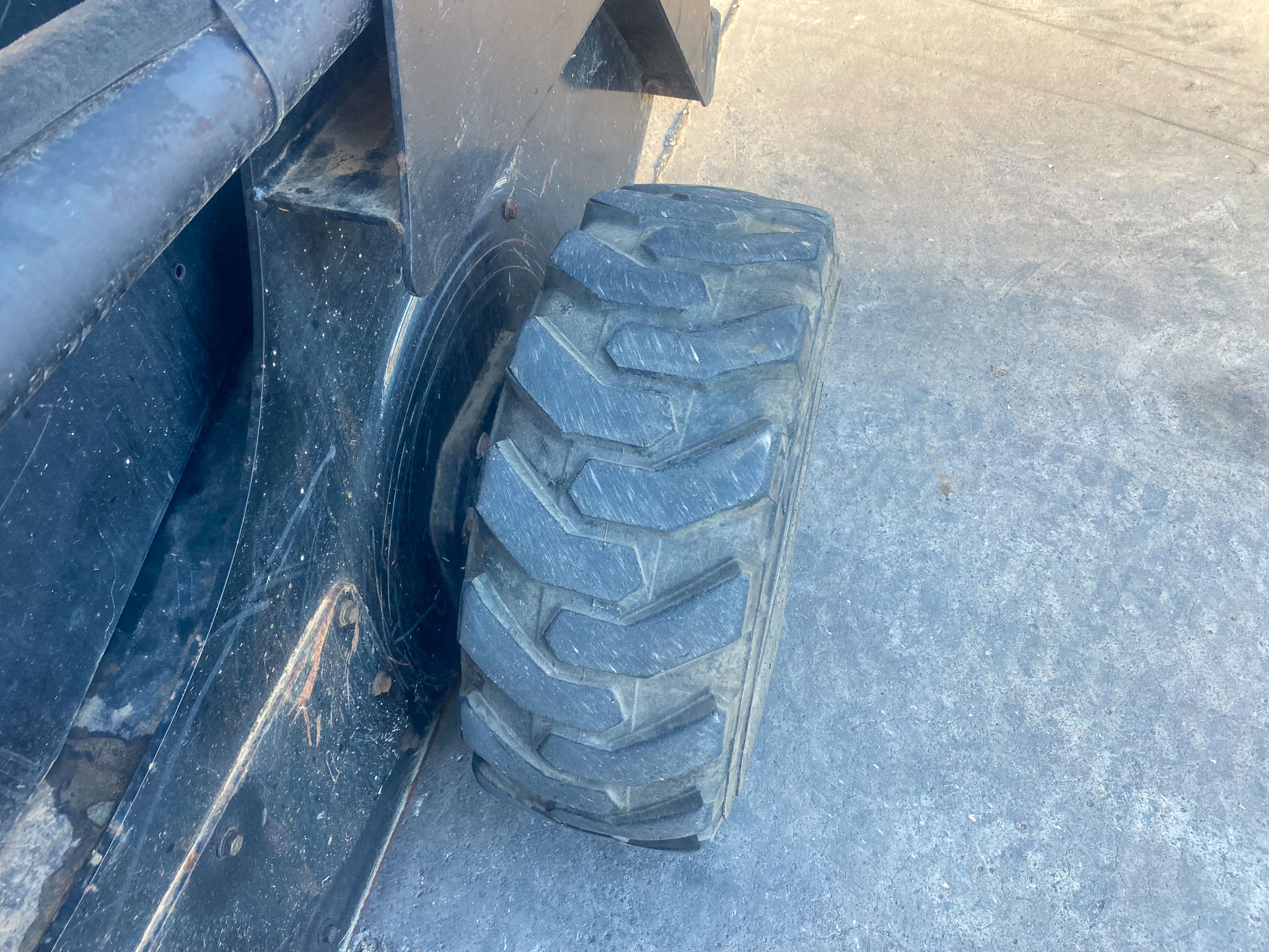 2013 Terex TSR60 Skid Steer Loader image 6