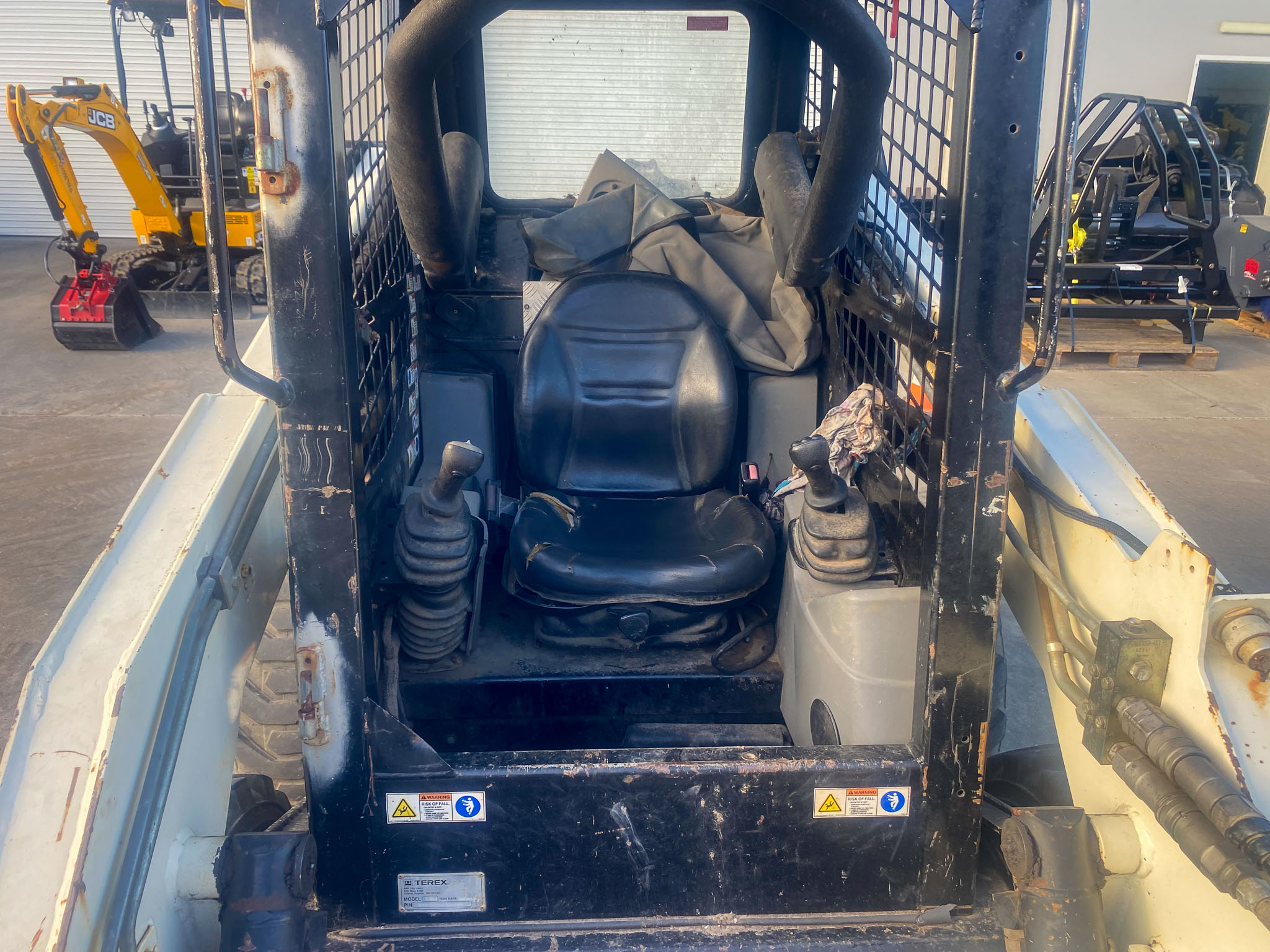 2013 Terex TSR60 Skid Steer Loader image 5
