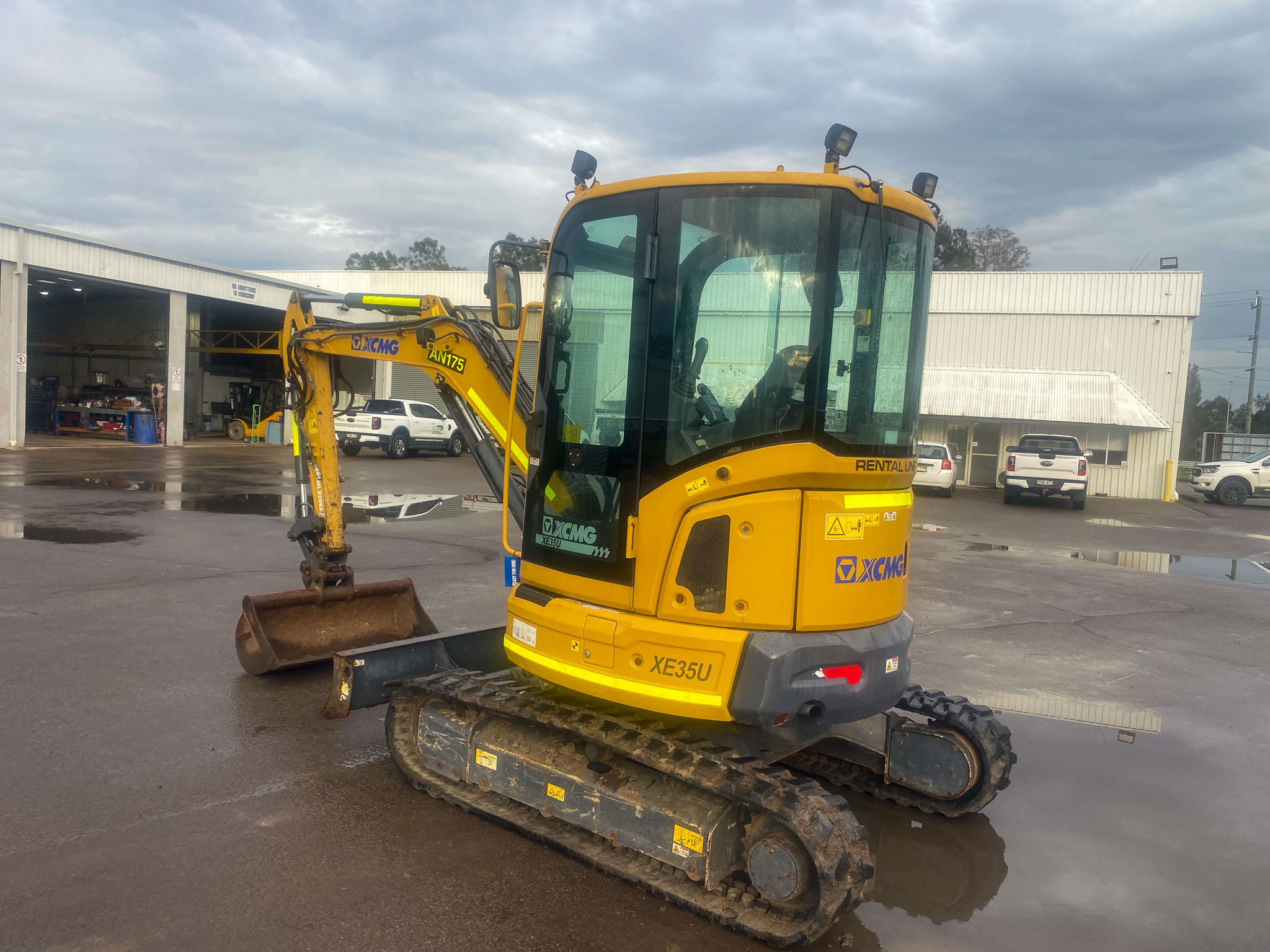 2023 XCMG XE35U Mini Excavator image 10