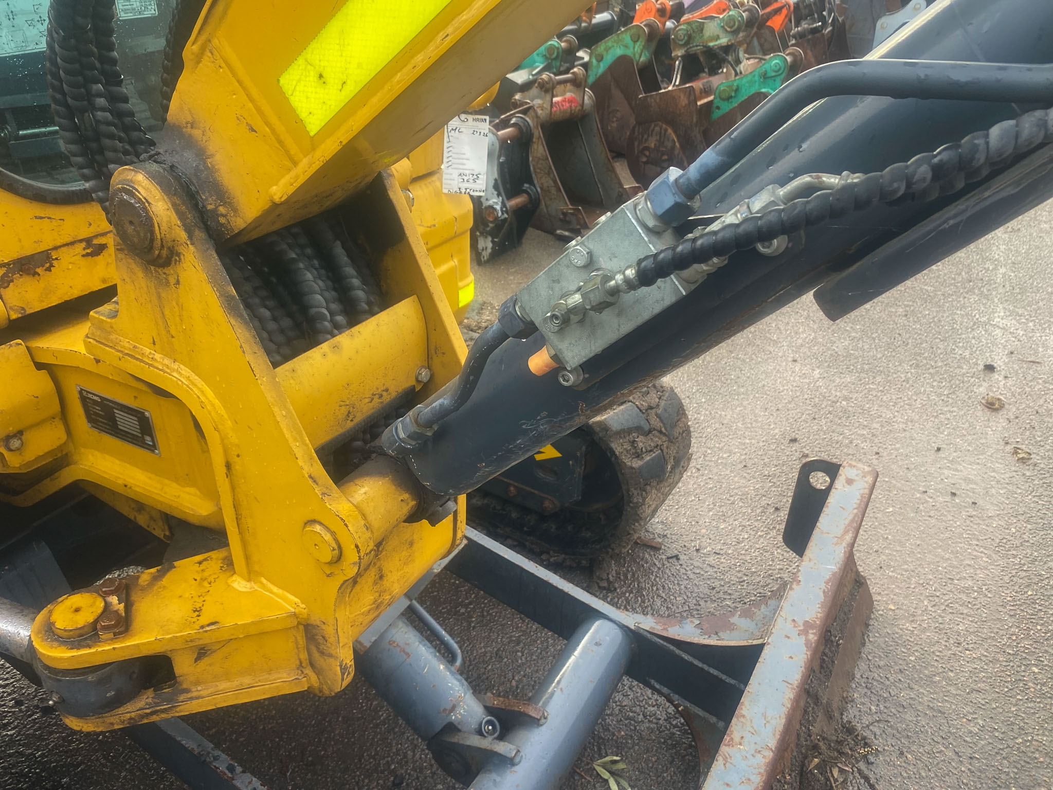 2023 XCMG XE35U Mini Excavator image 4