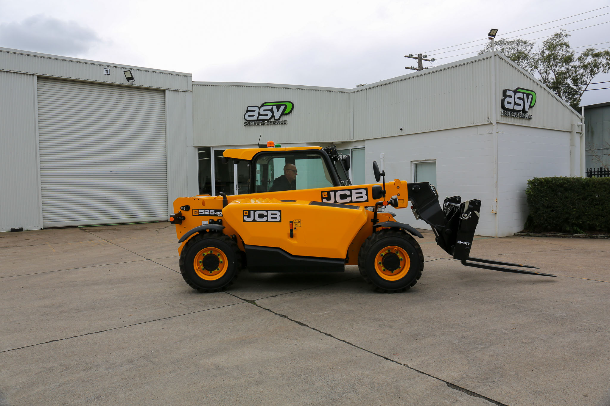2025 JCB 525-60 Industrial Telehandler