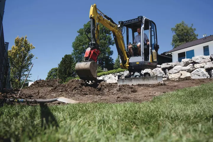 Wacker Neuson ET18 Excavator (2)