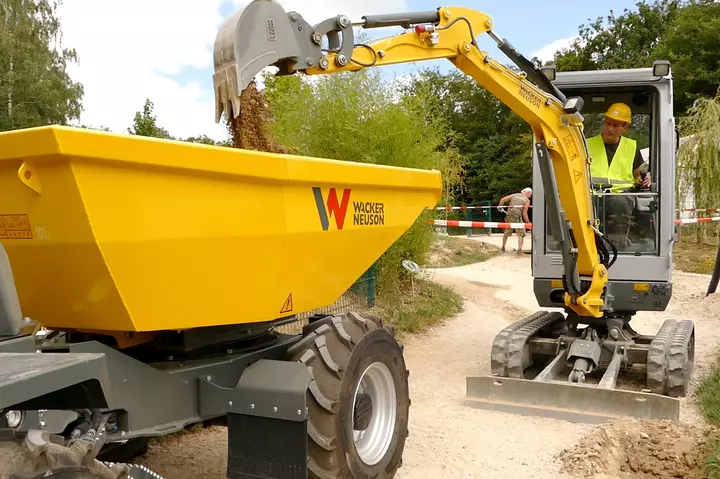 Wacker Neuson ET18 Excavator (3)