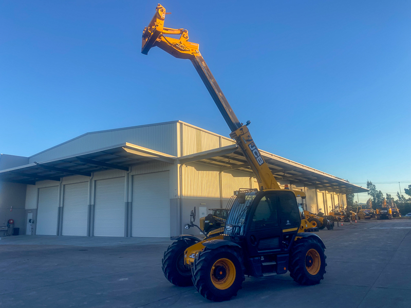 2021 JCB 532-70 Agri Super Telehandler image 7