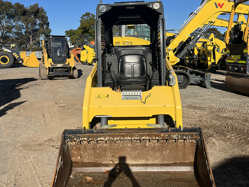 2023 Wacker Neuson Compact Track Loader image 3